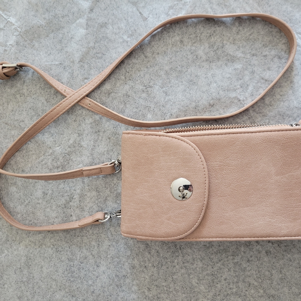 Elegant Tan Crossbody Bag